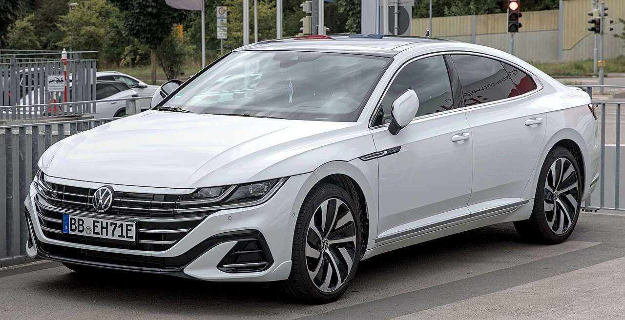 Volkswagen Arteon iz 2020. s fastback karoserijom